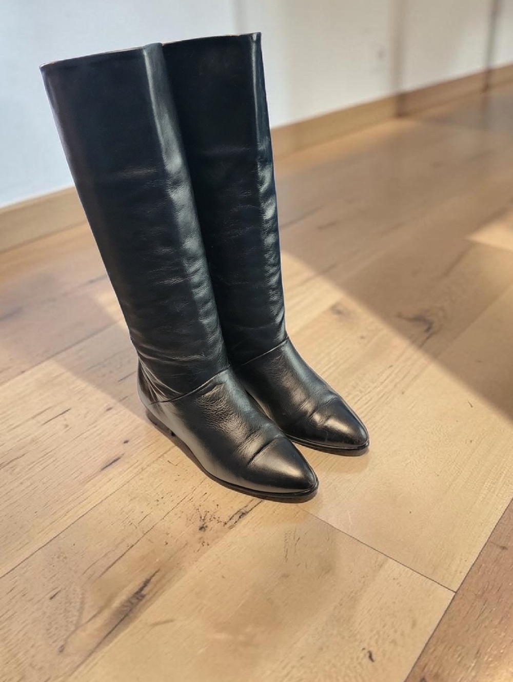 Women Vintage Leather Black below the knee boots by Sumi 8M